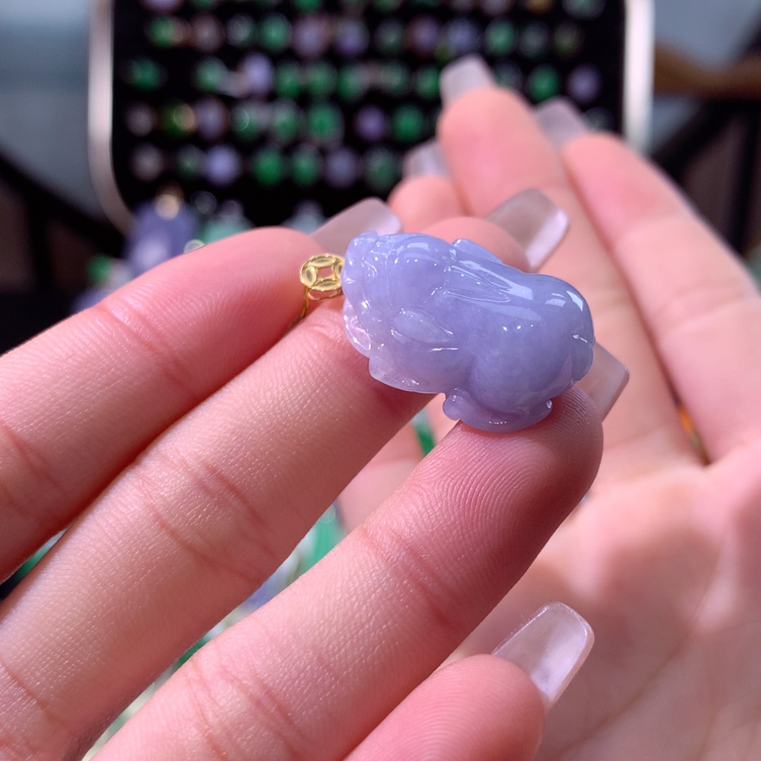 翡翠颈饰18K金镶嵌翡翠