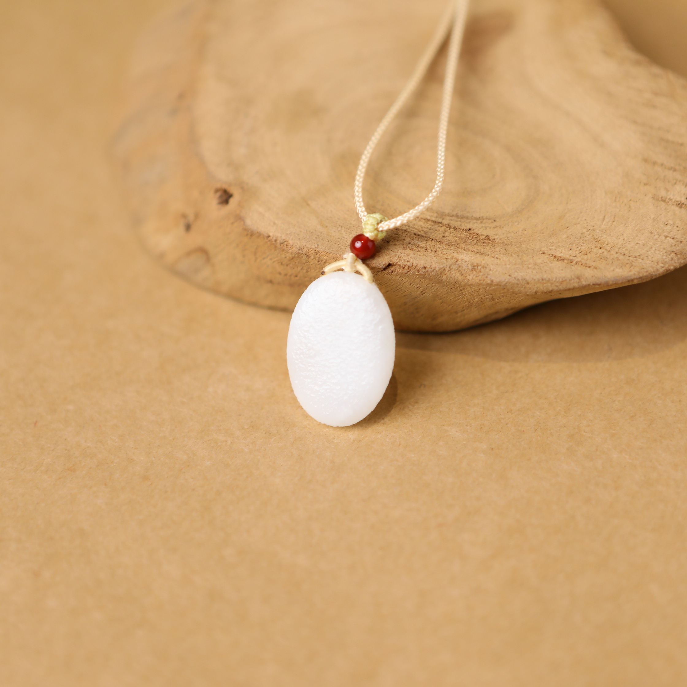 白玉老光椭圆无事牌 32*23*7mm 青海 1713