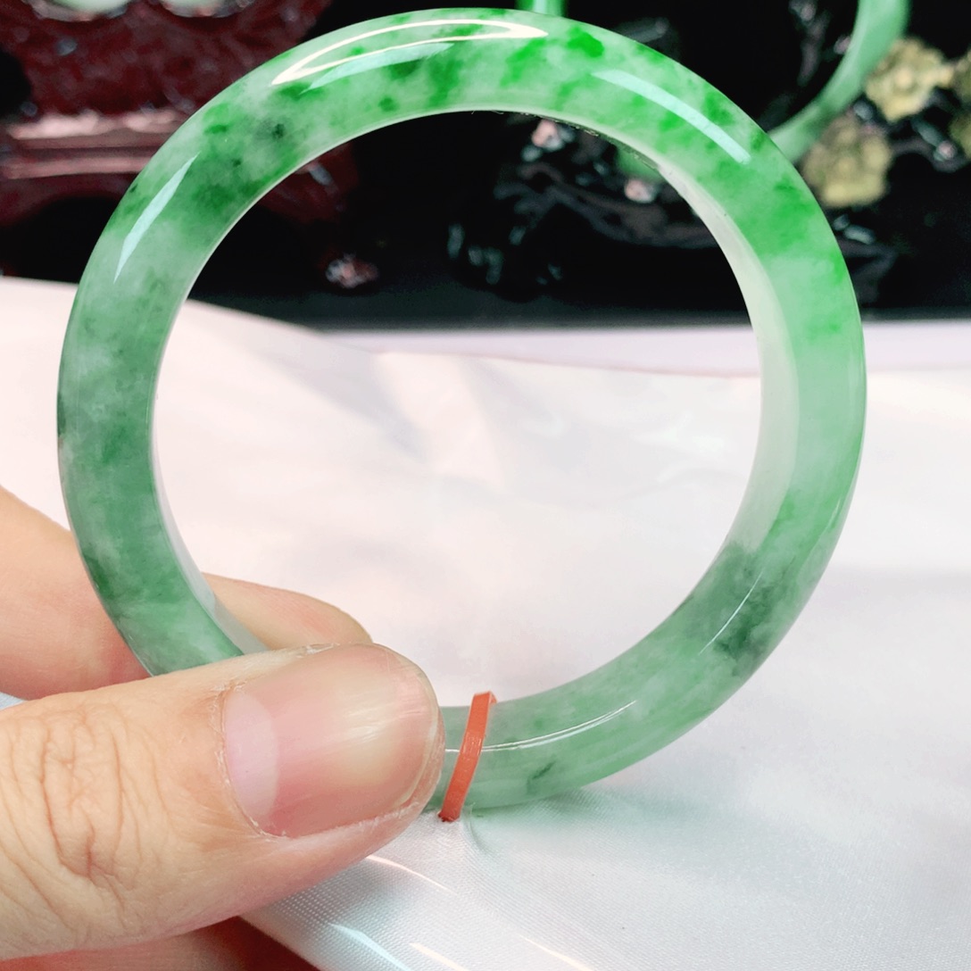 翡翠手镯未镶嵌56 圈天然缅料翡翠A货翡翠时尚女款手镯