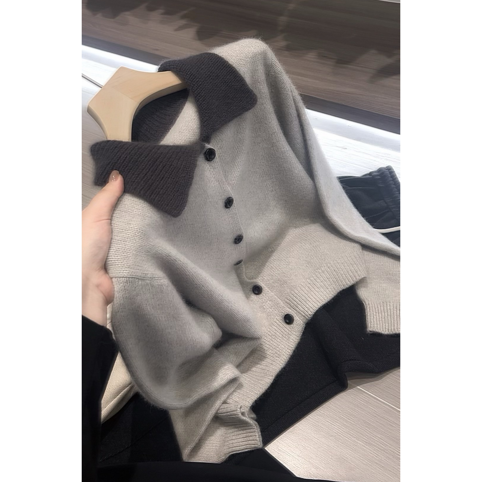 /米灰翻领开衫/复古拼色翻领显瘦百搭针织开衫外套 6601