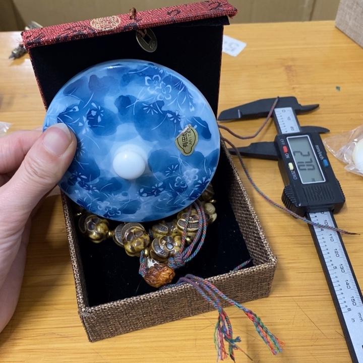 摆件中古工艺品一个