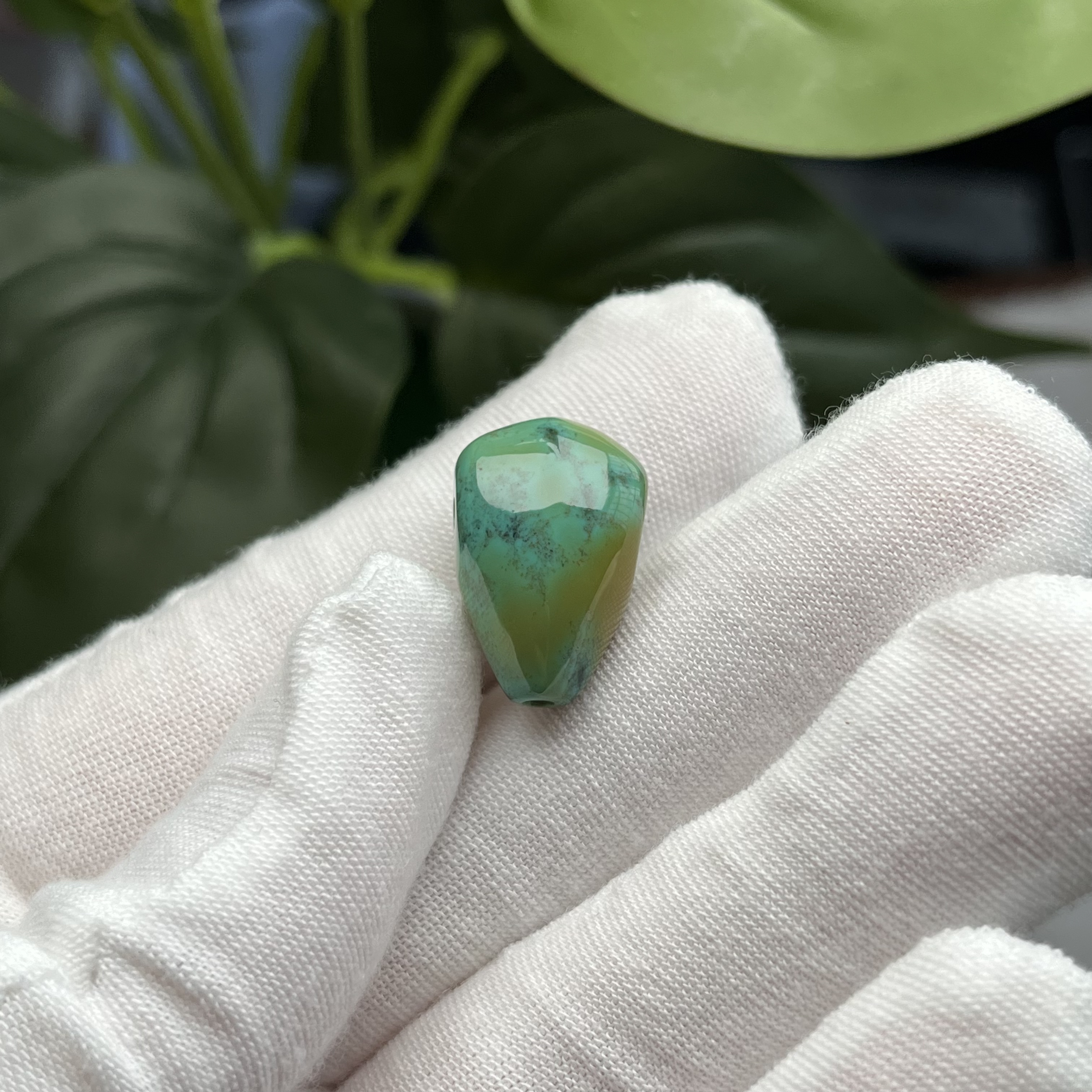 湖北天然绿松石三彩三通，直径13.8✖️11.1✖️长20.7       4.4克