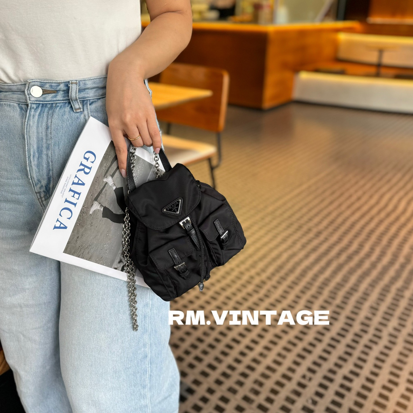 95新 Prada/普拉达 入目 黑色mini降落伞双肩包74239
