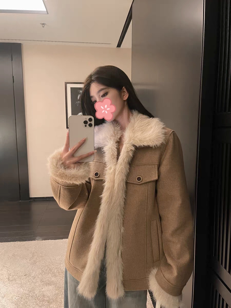 卡其色毛毛夹克上衣女冬夹棉加厚显瘦毛呢外套