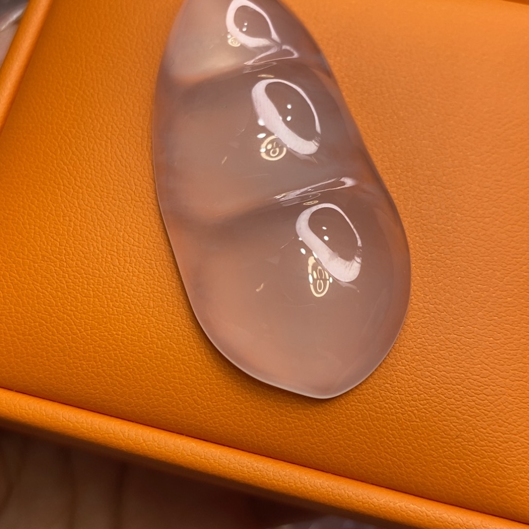 石英质玉未镶嵌吊坠