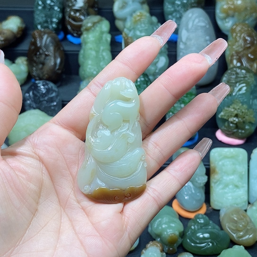 和田玉颈饰未镶嵌