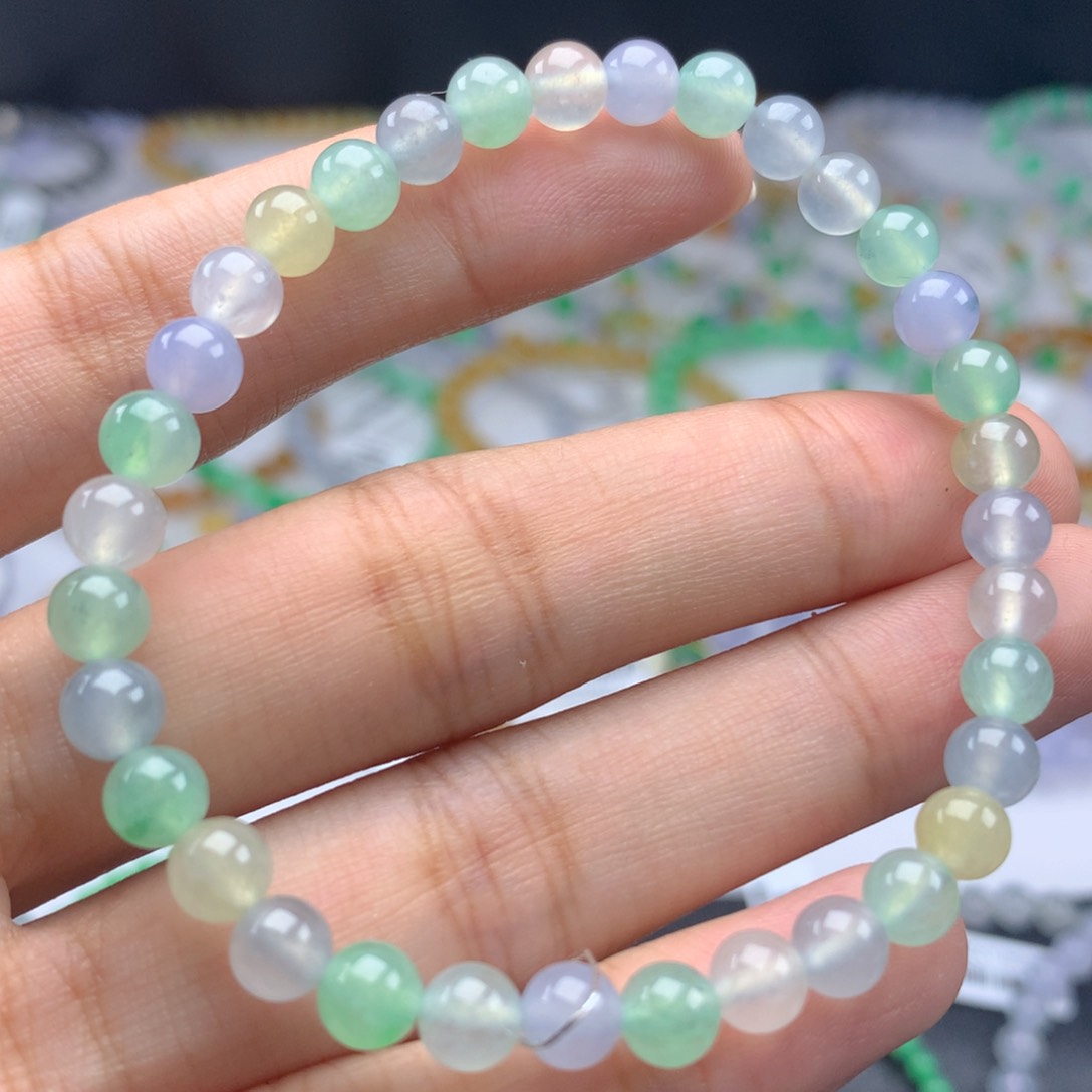 未镶嵌翡翠手链卡