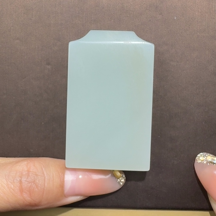 周***扬和田玉未镶嵌颈饰