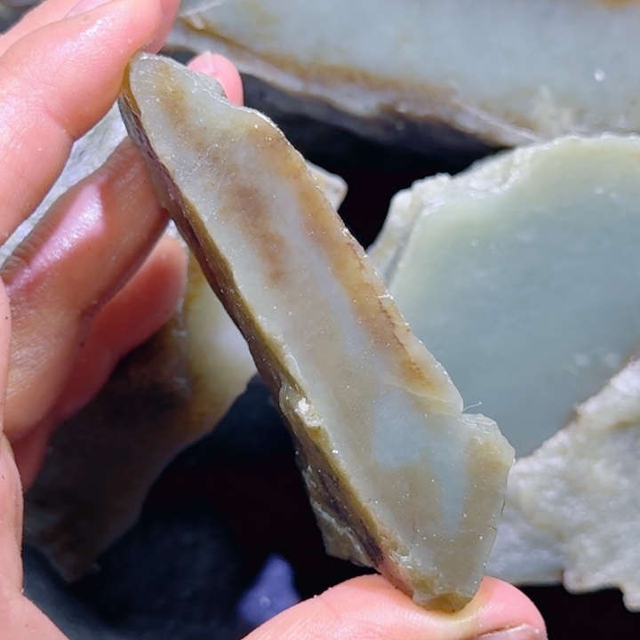 和田玉未镶嵌珠宝半成品