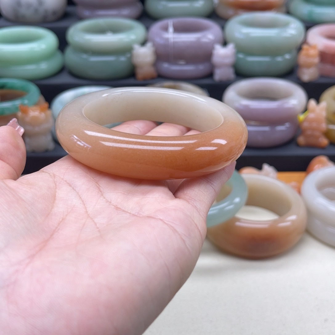 石英质玉你未镶嵌