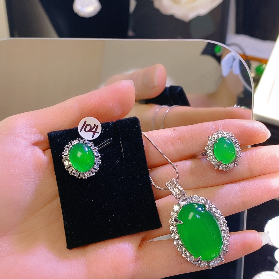 锆石铜合金白富美