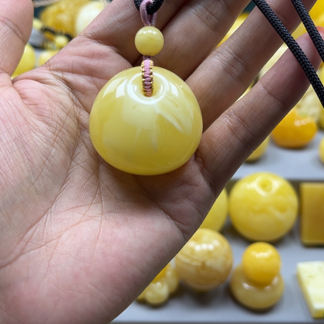 蜜蜡珠宝奇石未镶嵌