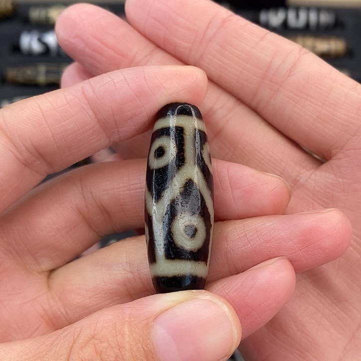 花***卷玛瑙/玉髓未镶嵌颈饰