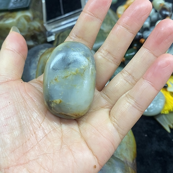 和田玉（糖玉）未镶嵌挂件