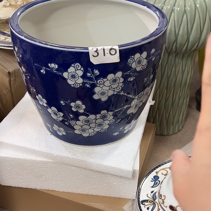 瓷片瑕。。。。。。。。。。。。？。？