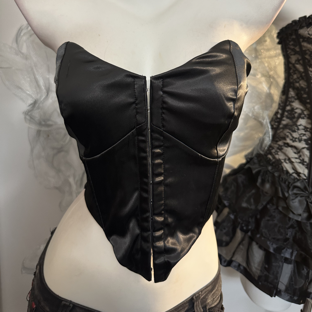 【现货】鱼骨束身短款抹胸修身显瘦外穿蕾丝上衣