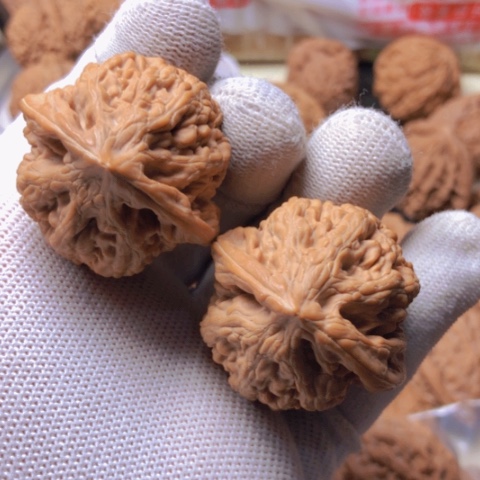 【闪购商品】桃核吊坠刘*凤凰台狮子头