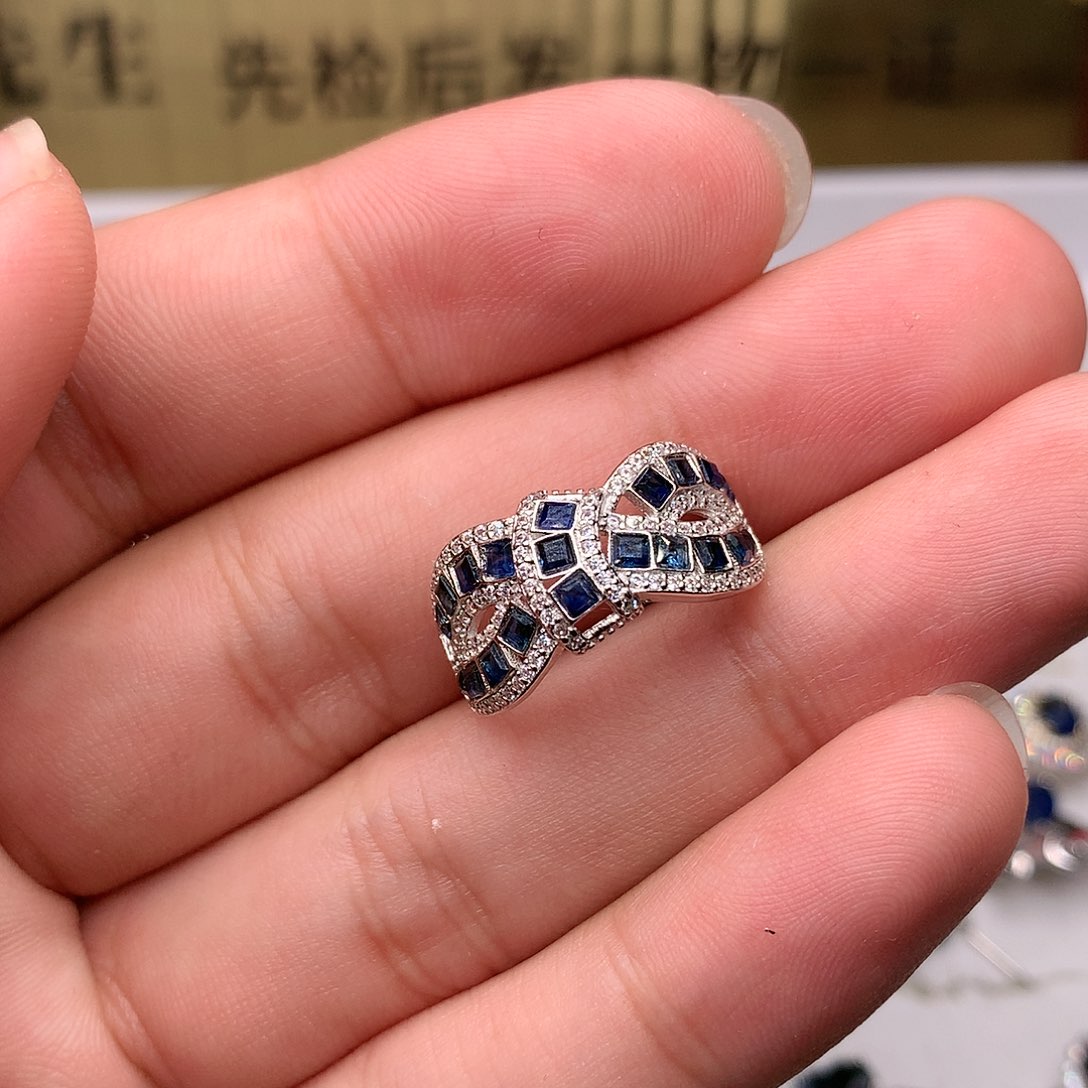 蓝宝石戒指银S925镶嵌