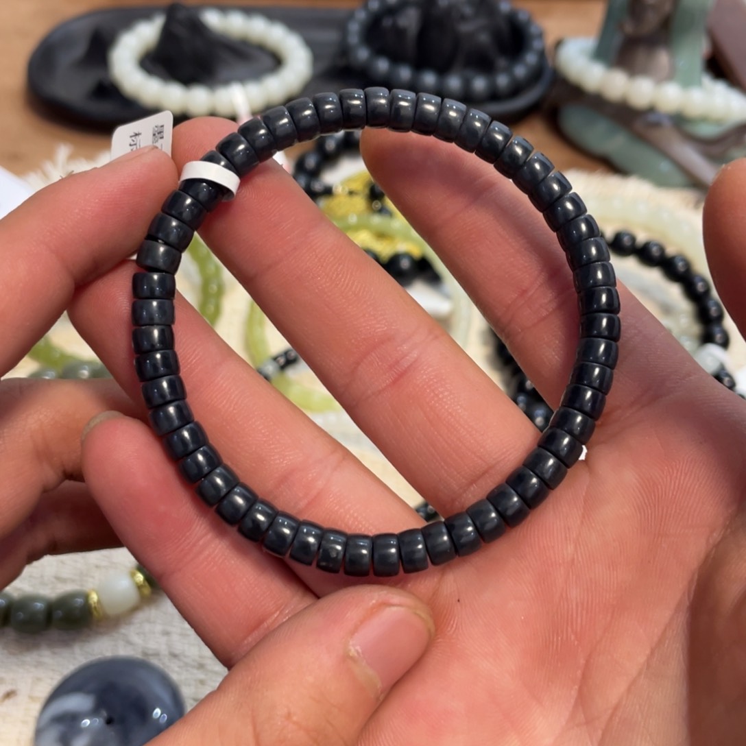 未镶嵌手链和田玉