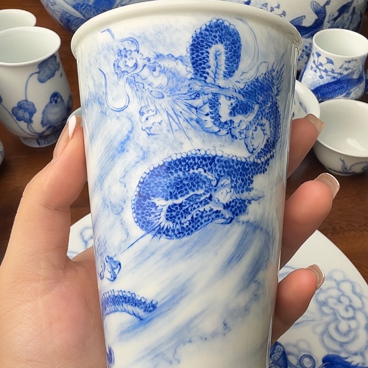 盉木。  龙可乐杯。 