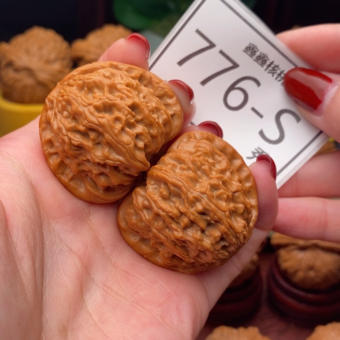 文玩核桃把件白狮40