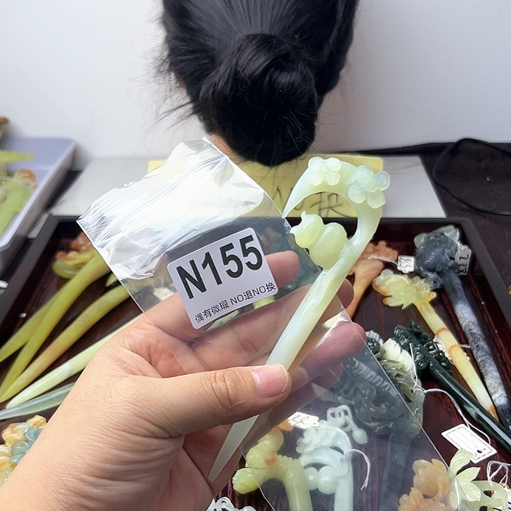 蛇纹石玉发饰合金可****）