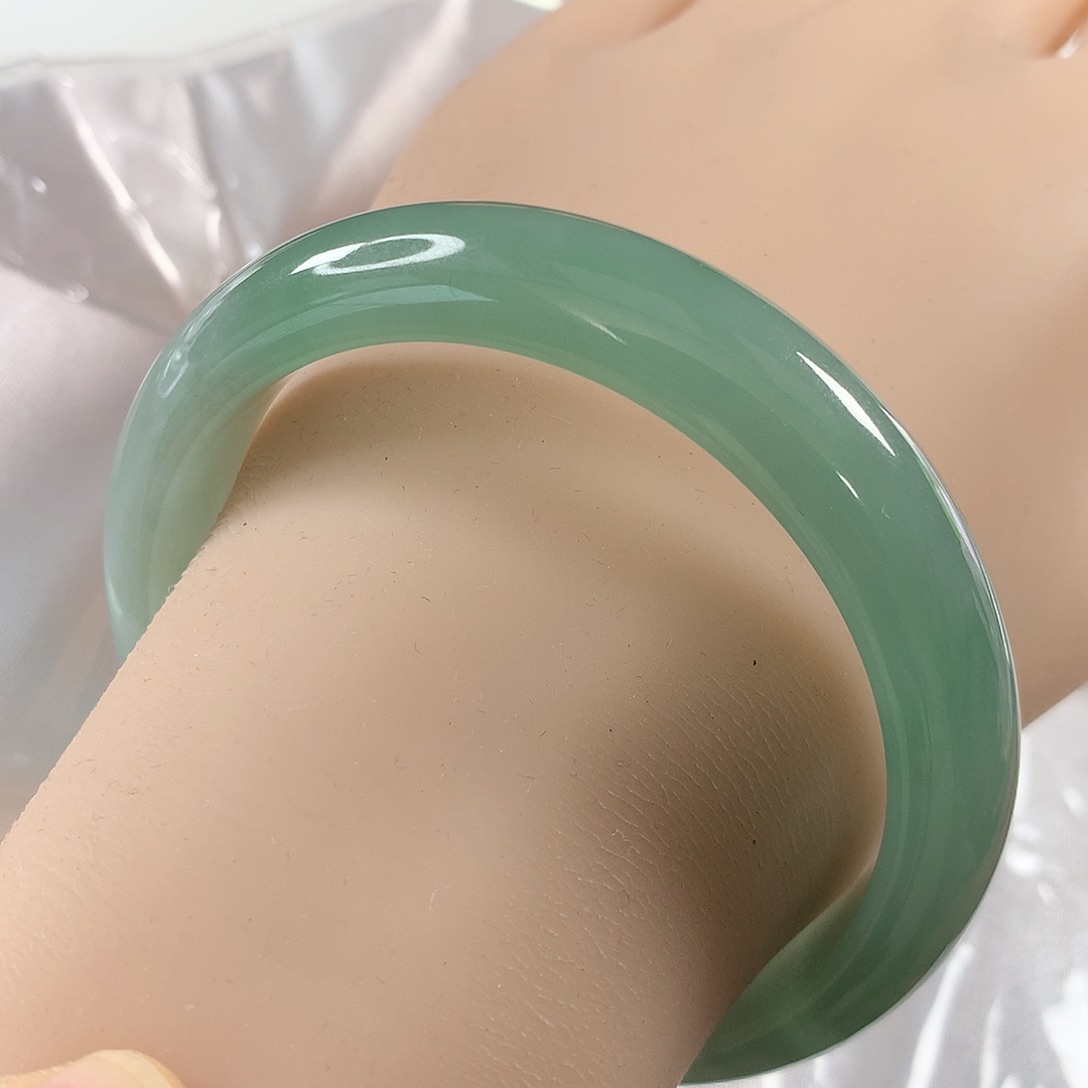 翡翠手镯未镶嵌 正圈⭐⭐⭐⭐⭐强烈推荐①①⑦