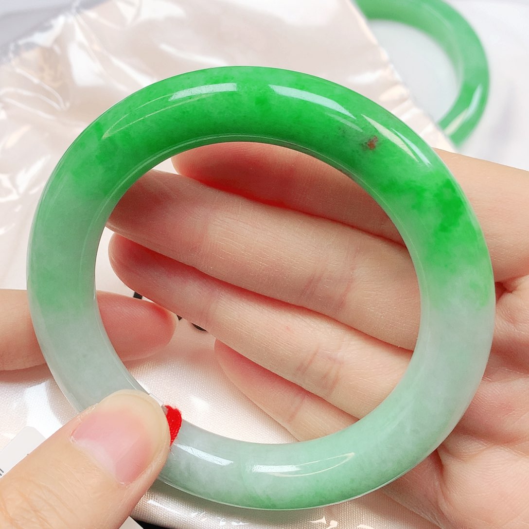 未镶嵌手镯翡翠抖音158