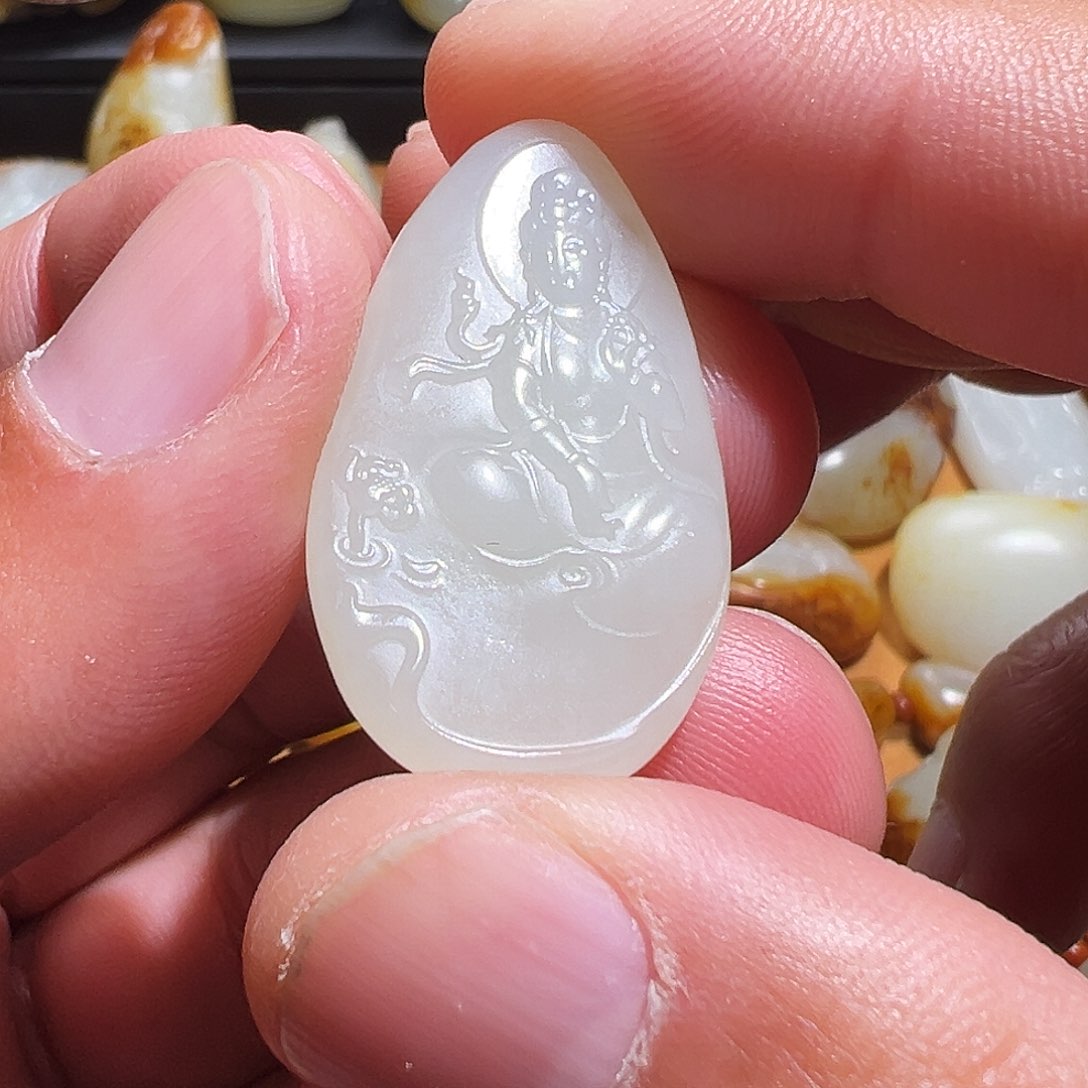 和田玉颈饰未镶嵌