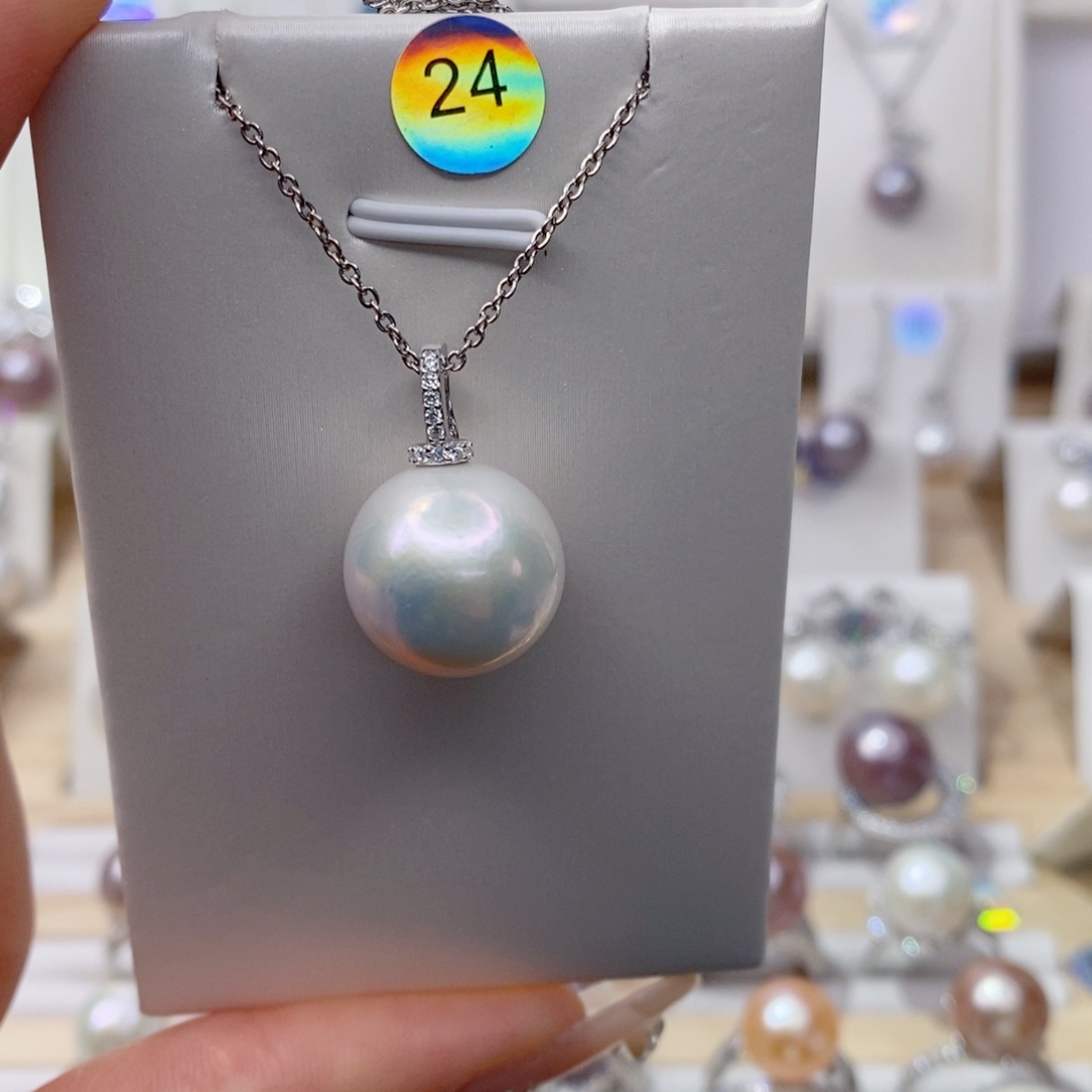 淡水珍珠吊坠(赠链)银S925镶嵌一*云