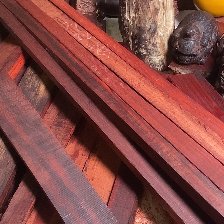 徜***生木小叶紫檀小叶紫檀