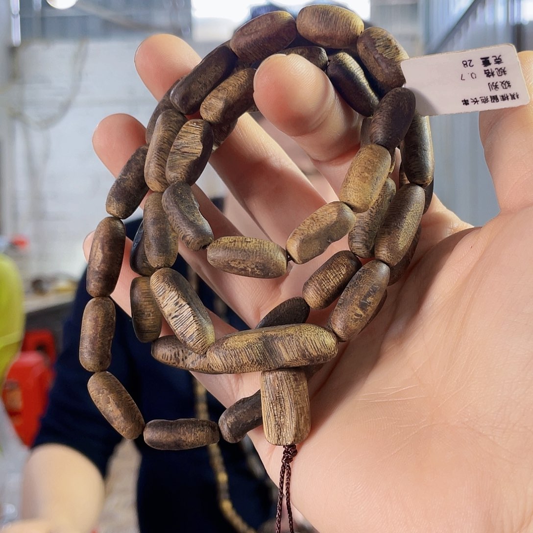 沉香手串棋楠陆河留疤长串0.7/28克多样性发一