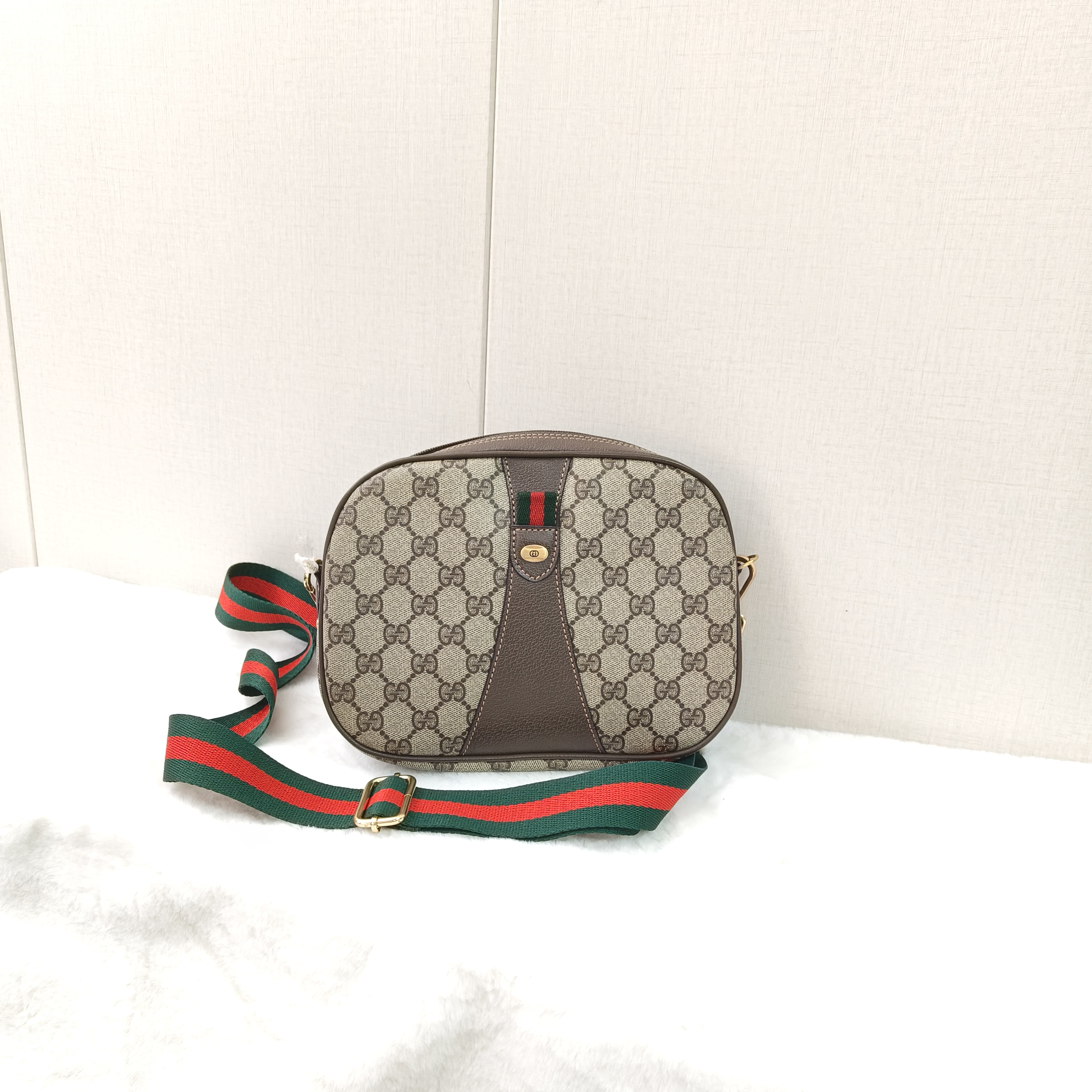 95新 GUCCI/古驰 暮野奢品/古驰斜挎/26070
