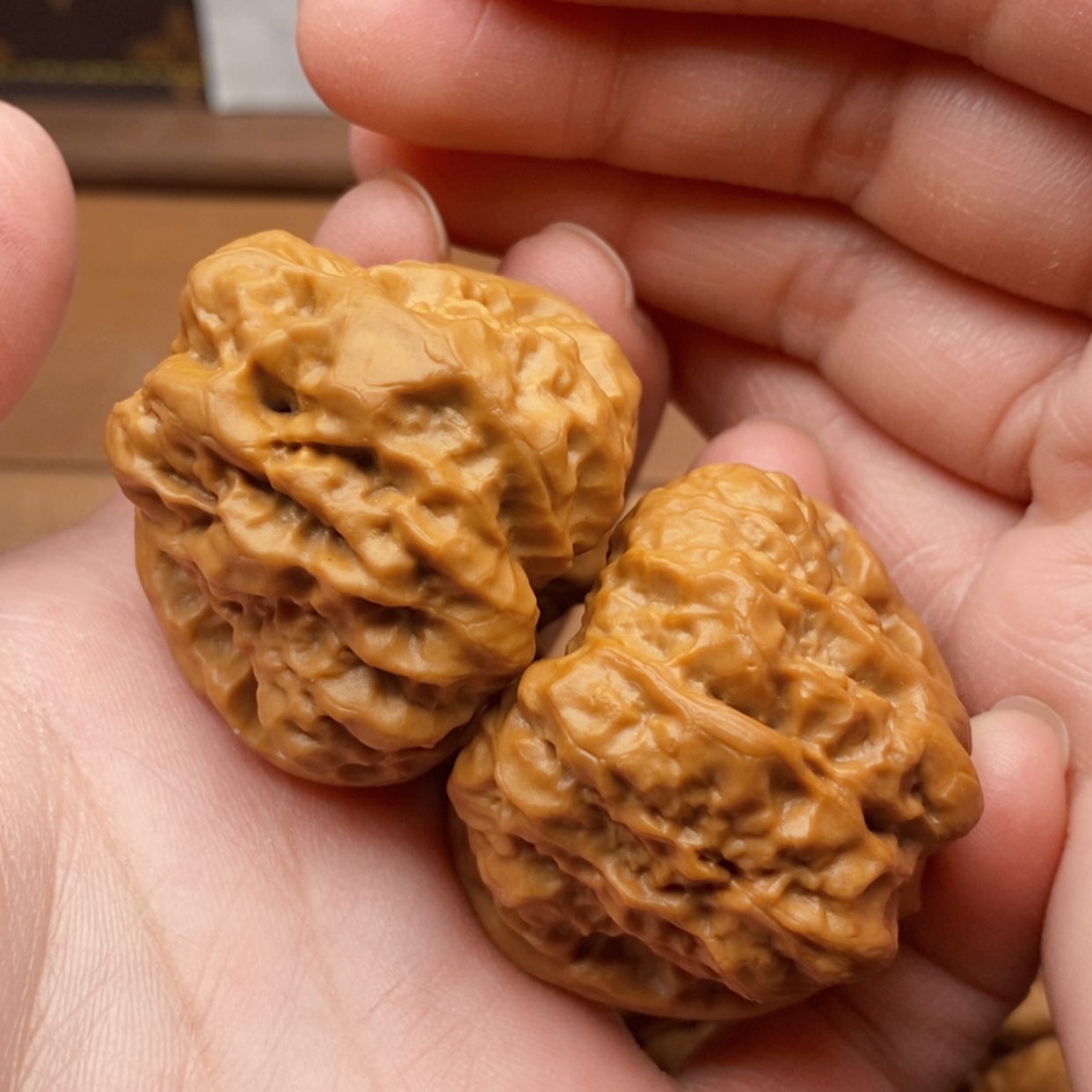 【闪购商品】文玩核桃把件边40左右