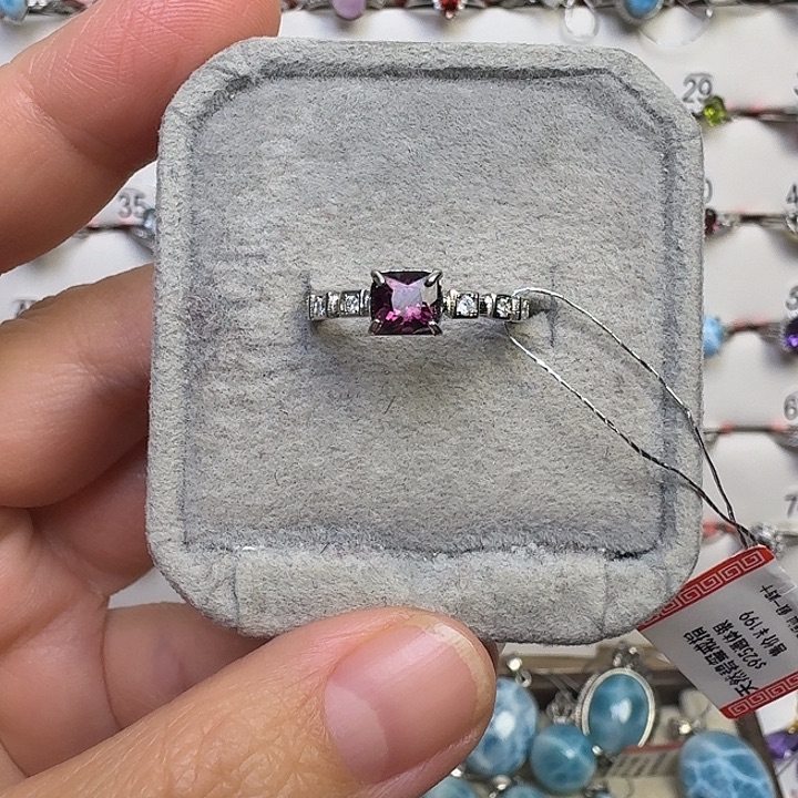 银S925镶嵌碧玺戒指