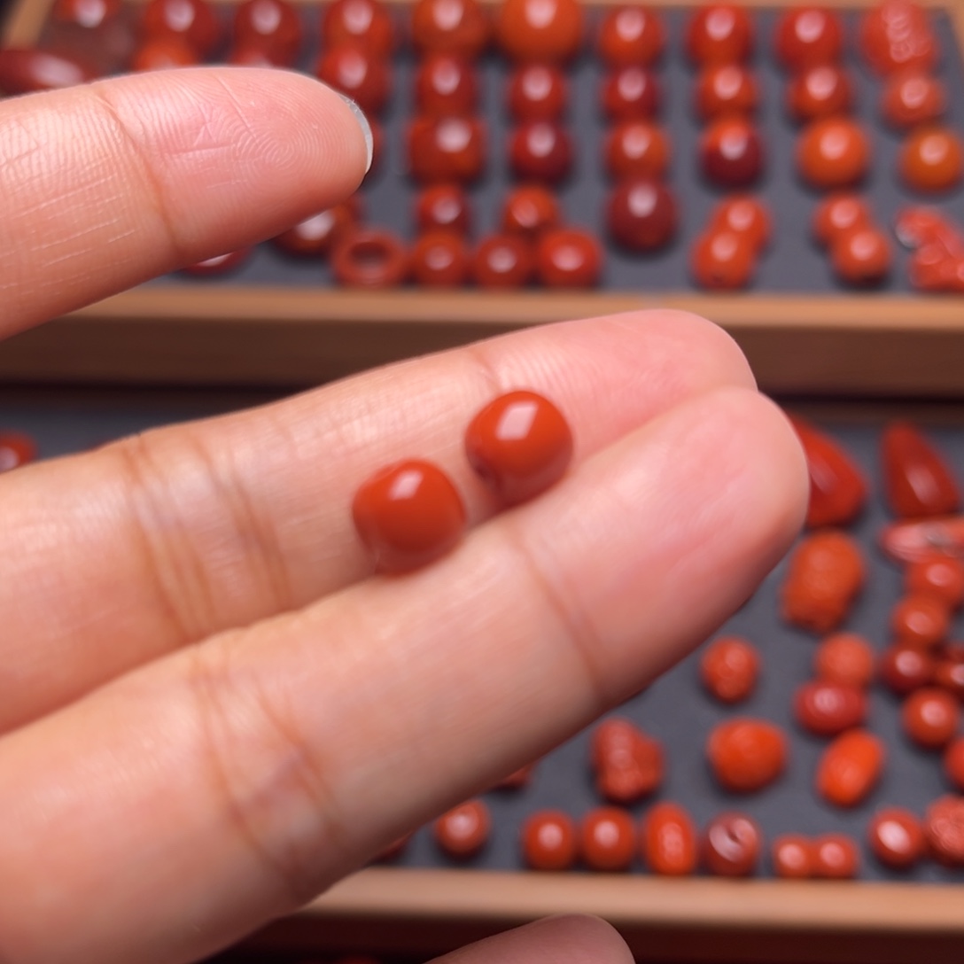 南红玛瑙配饰未镶嵌老型卡7对珠