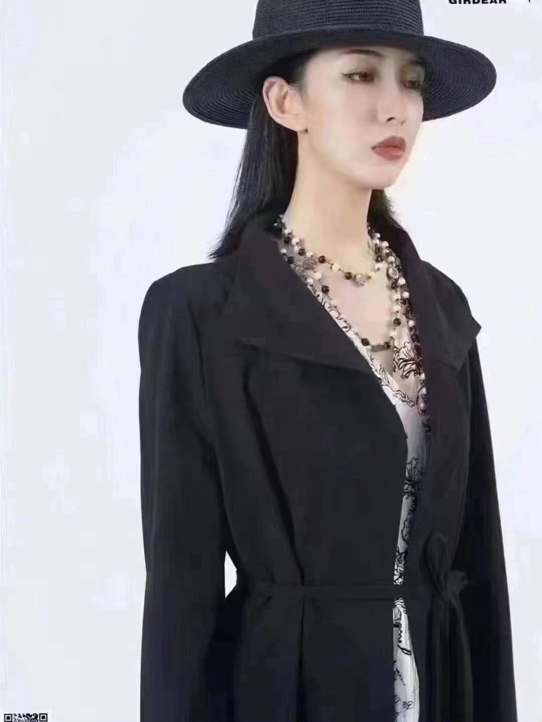 极简风气质显瘦大翻领长款风衣附腰带时尚外套（不退换）1400567