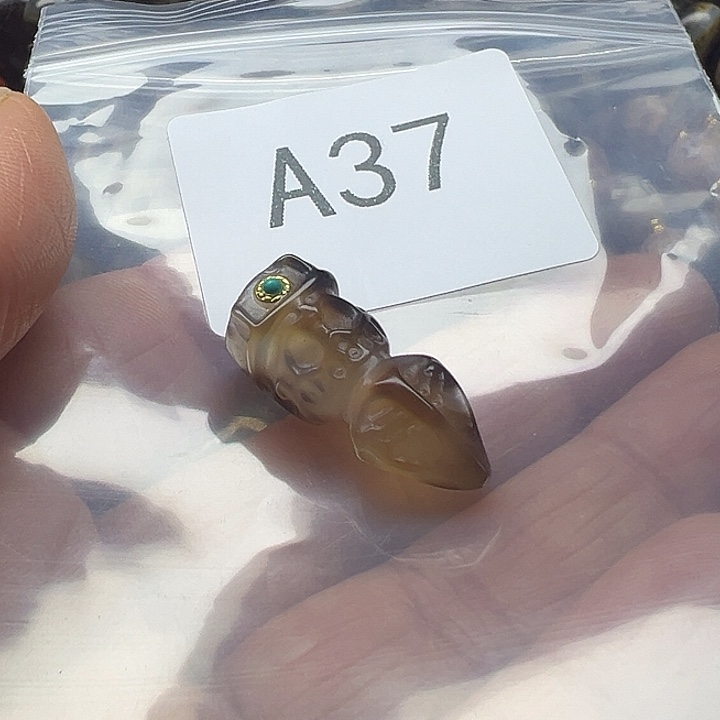 琪***霖玛瑙/玉髓未镶嵌手链