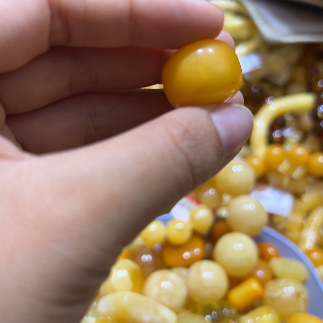 琥珀珠宝奇石未镶嵌