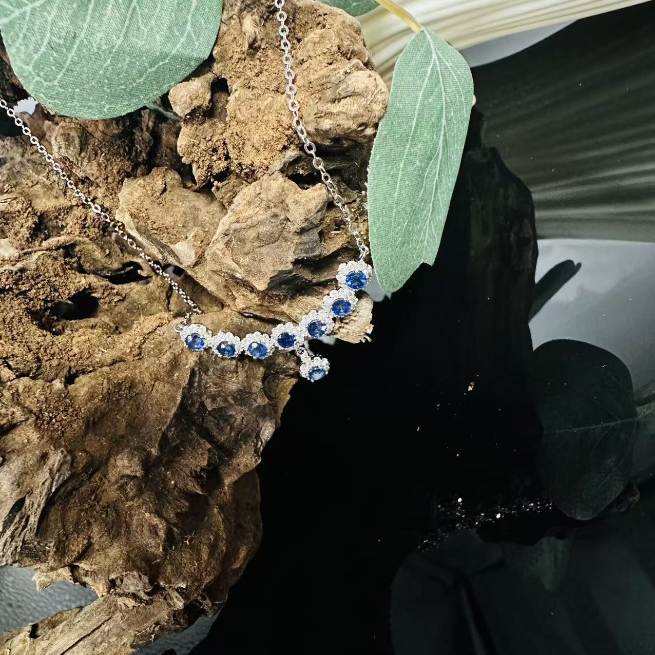 MOZYGLB099 天然蓝宝石吊坠-单颗约15分-共8颗（赠链）多样性发一