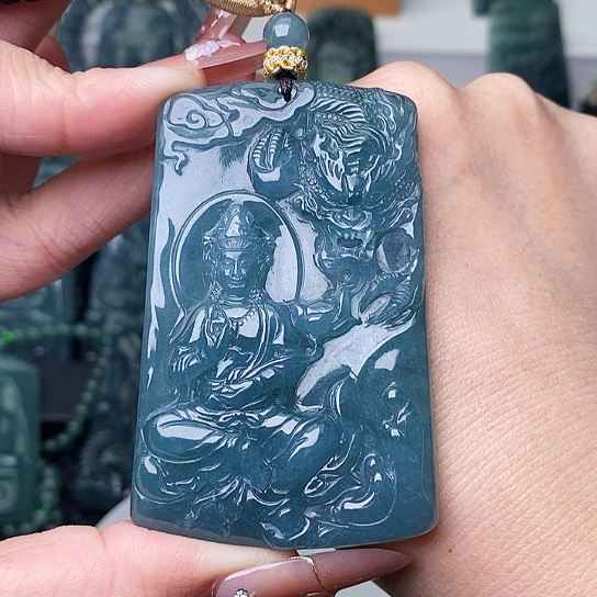 【闪购商品】颈饰未镶嵌翡翠            