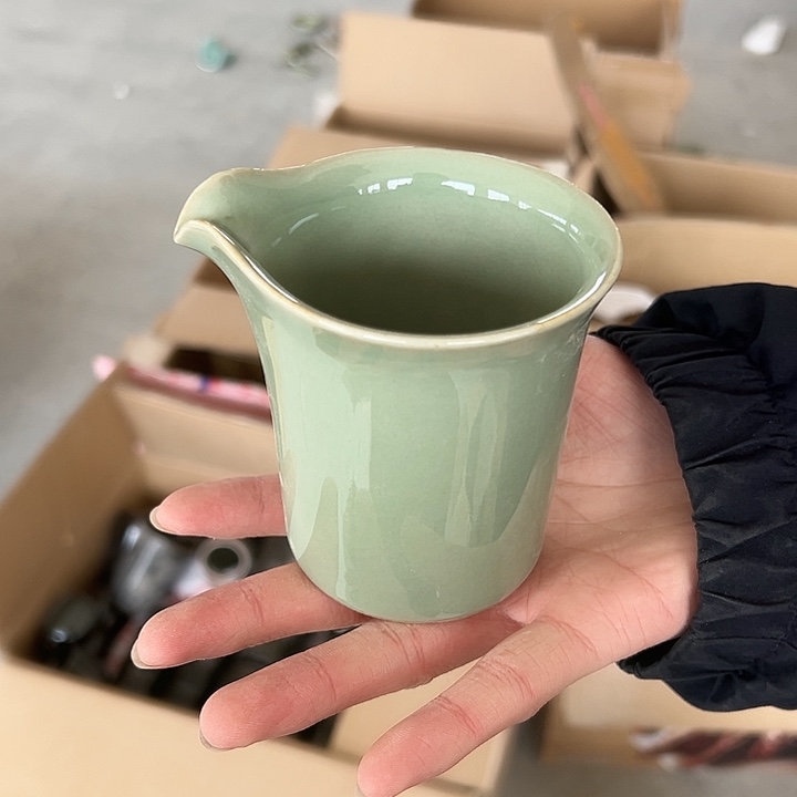 青瓷小米茶器龙泉青瓷