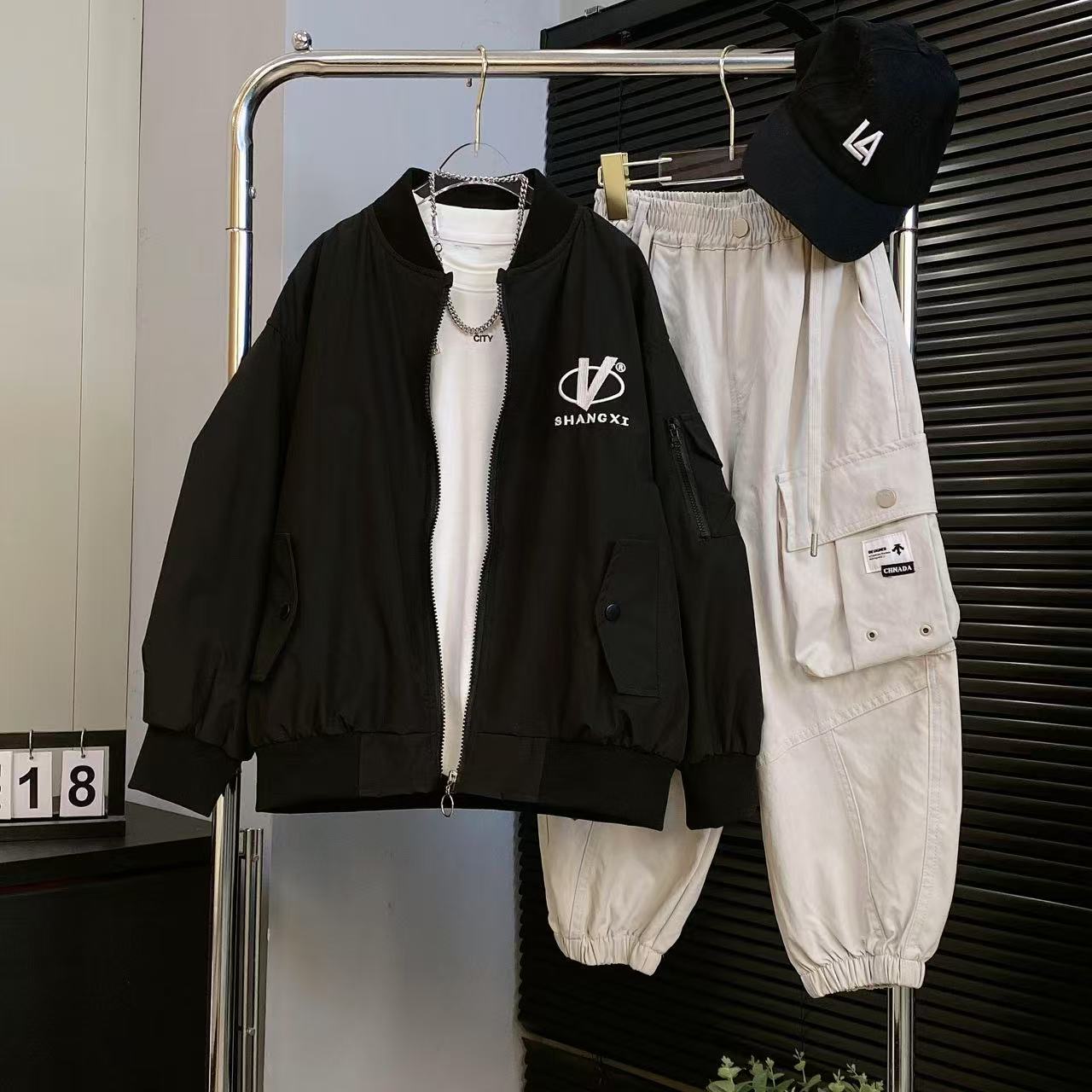 【嘟妈童装】2025男童春季新款夹克中大儿童春装圆领外套5770