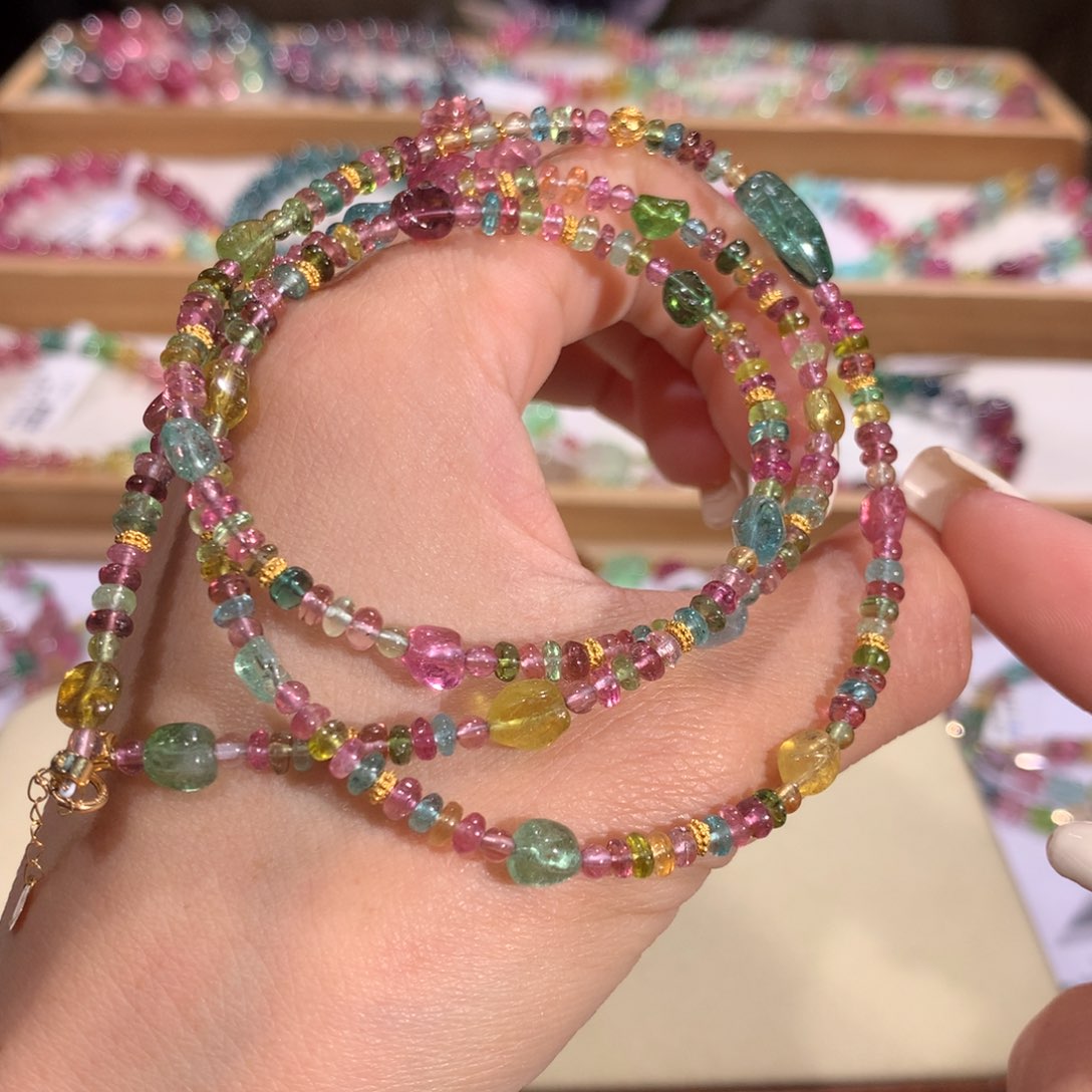 碧玺多样性发货一件未镶嵌