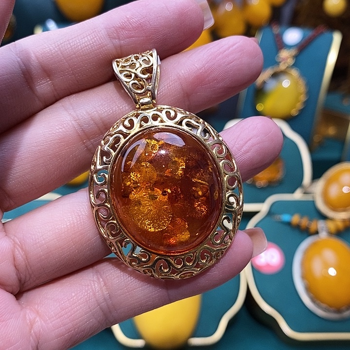 琥珀（花珀）颈饰银S925镀金镶嵌