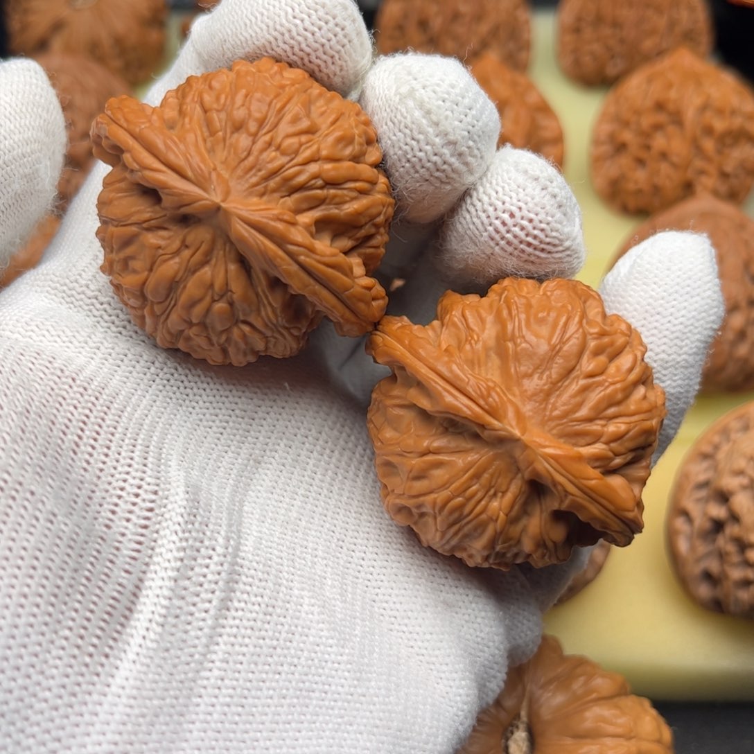 吊坠文玩核桃白狮子 有修