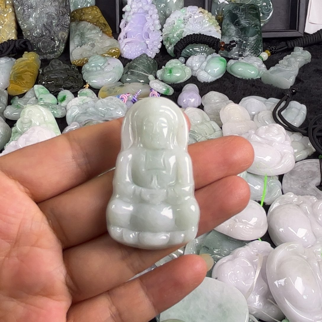 翡翠未镶嵌吊坠(不含链)瑕疵