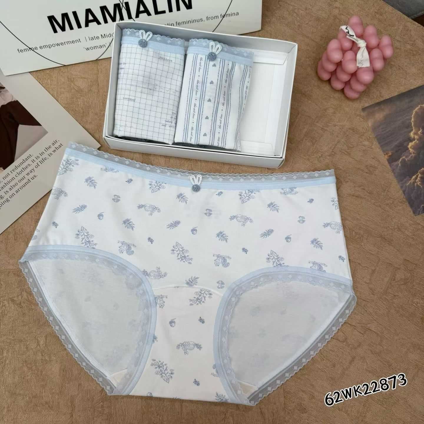 新款甜美日系风格中腰棉透气抑菌女士三角内裤