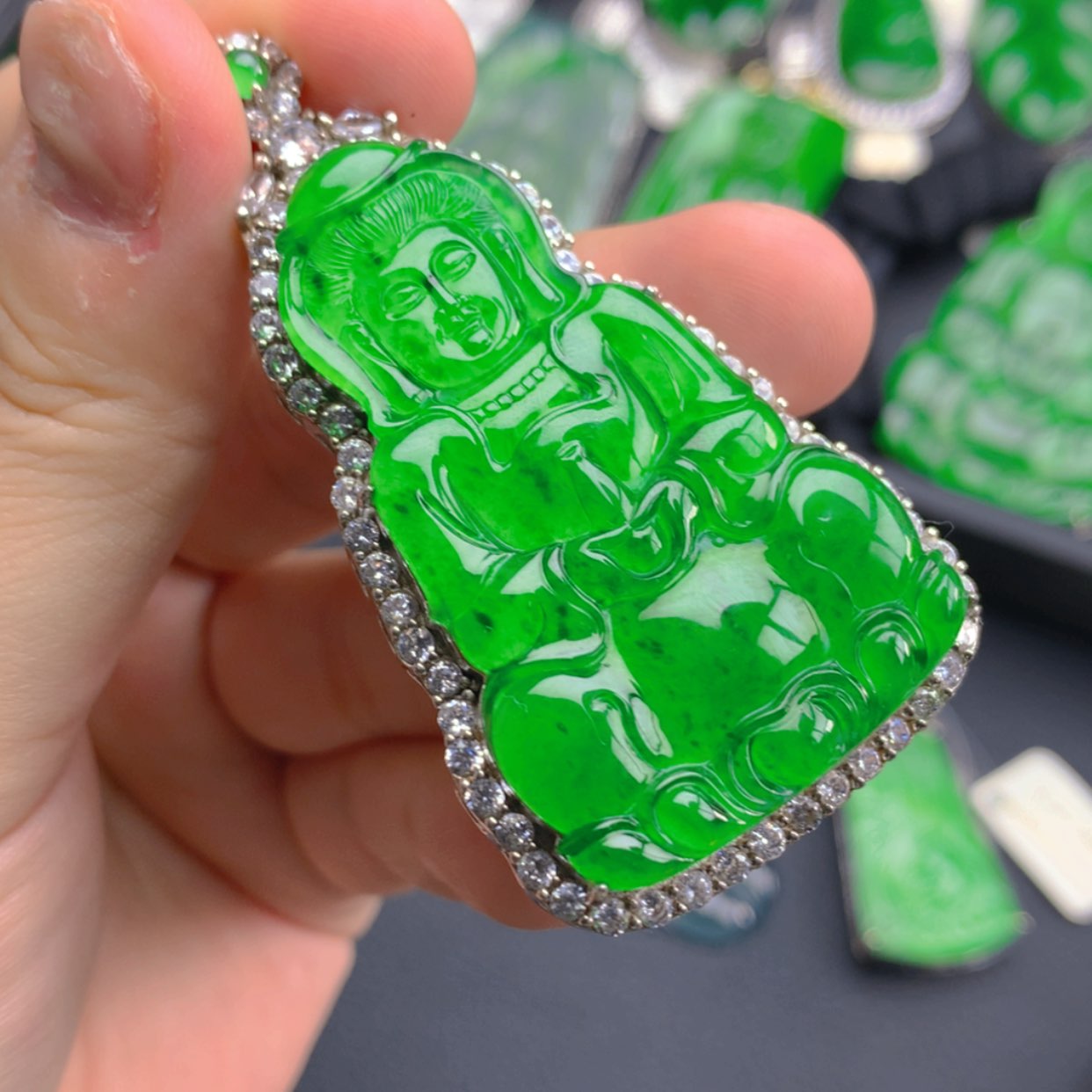 【闪购商品】翡翠颈饰银S925镶嵌111111111