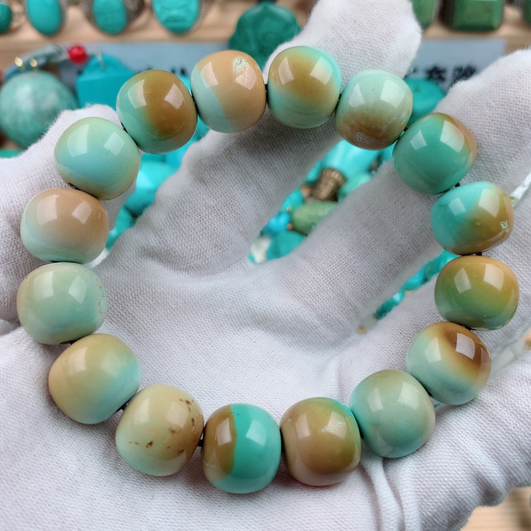 绿松石未镶嵌珠宝奇石